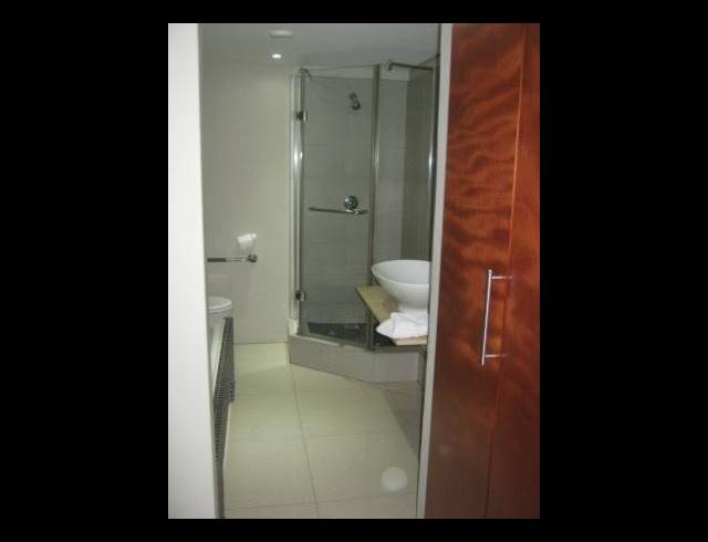 3 BEDROOM APARTMENT TO LET IN POINT WATERFRONT